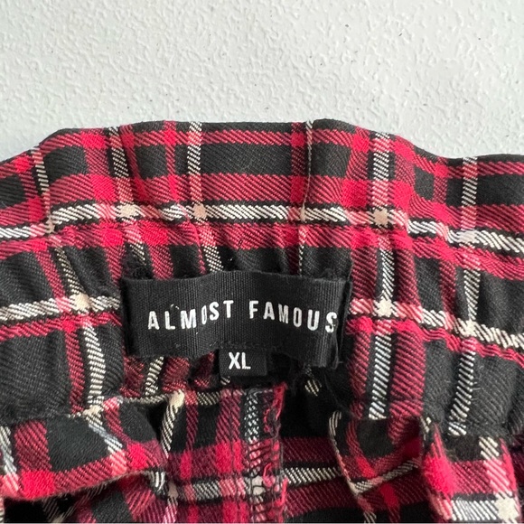 Almost Famous High Waisted Red Black Plaid Paperbag Pants 90’s Style Womens XL - Picture 7 of 9